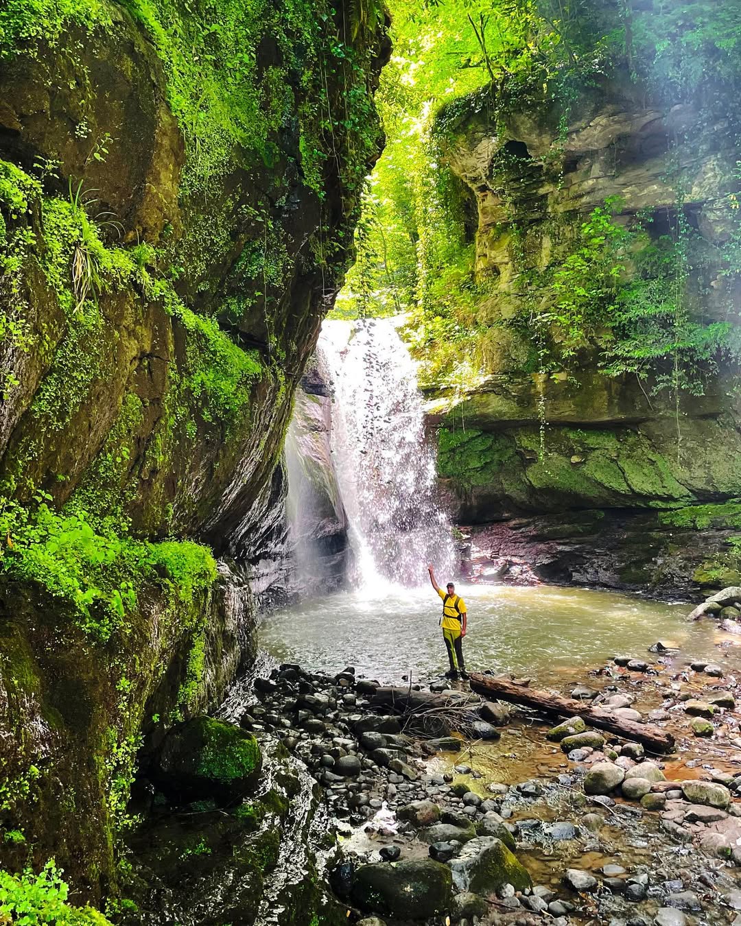 آبشار ریشو 2